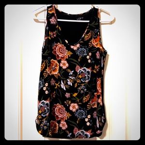 NWT FLORAL BLOUSE